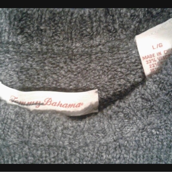 Tommy Bahama Men’s Long Sleeve Crew Neck Sweater - Picture 4 of 4